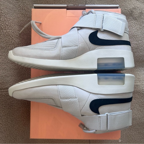 Nike Air x Fear of God Raid “Light Bone” AT8087 - New with Box - Picture 4 of 11